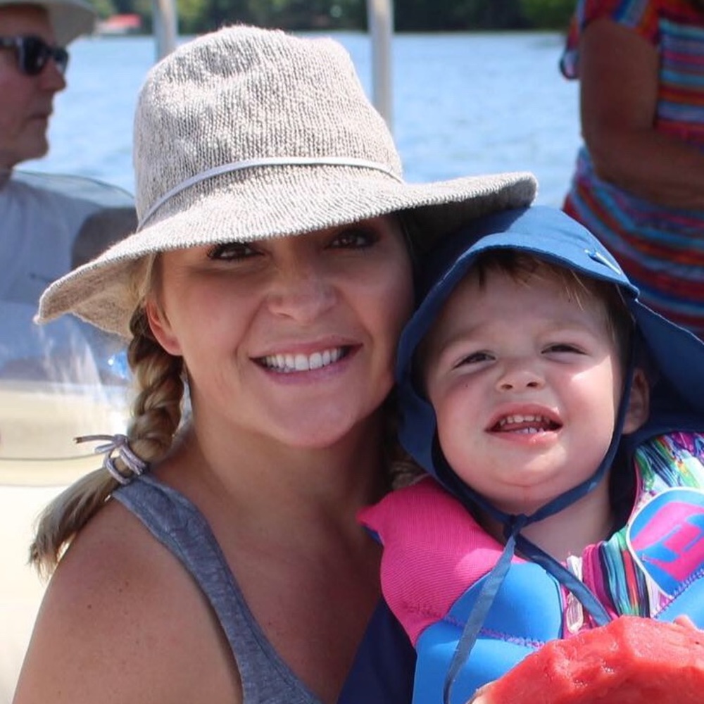 Meet your Posher, Leah